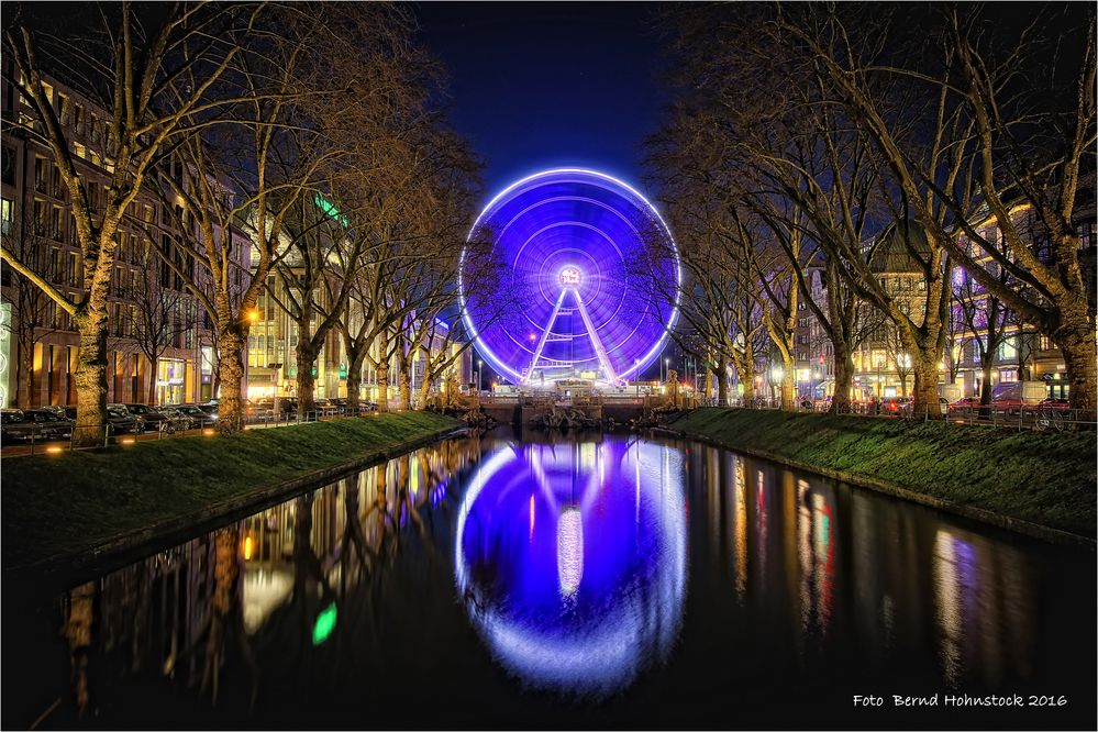 Riesenrad am Kö Graben ....