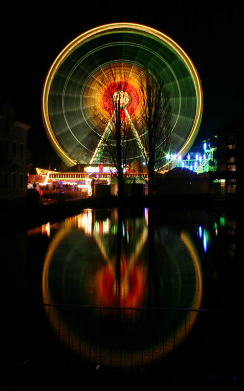 Riesenrad am Teich