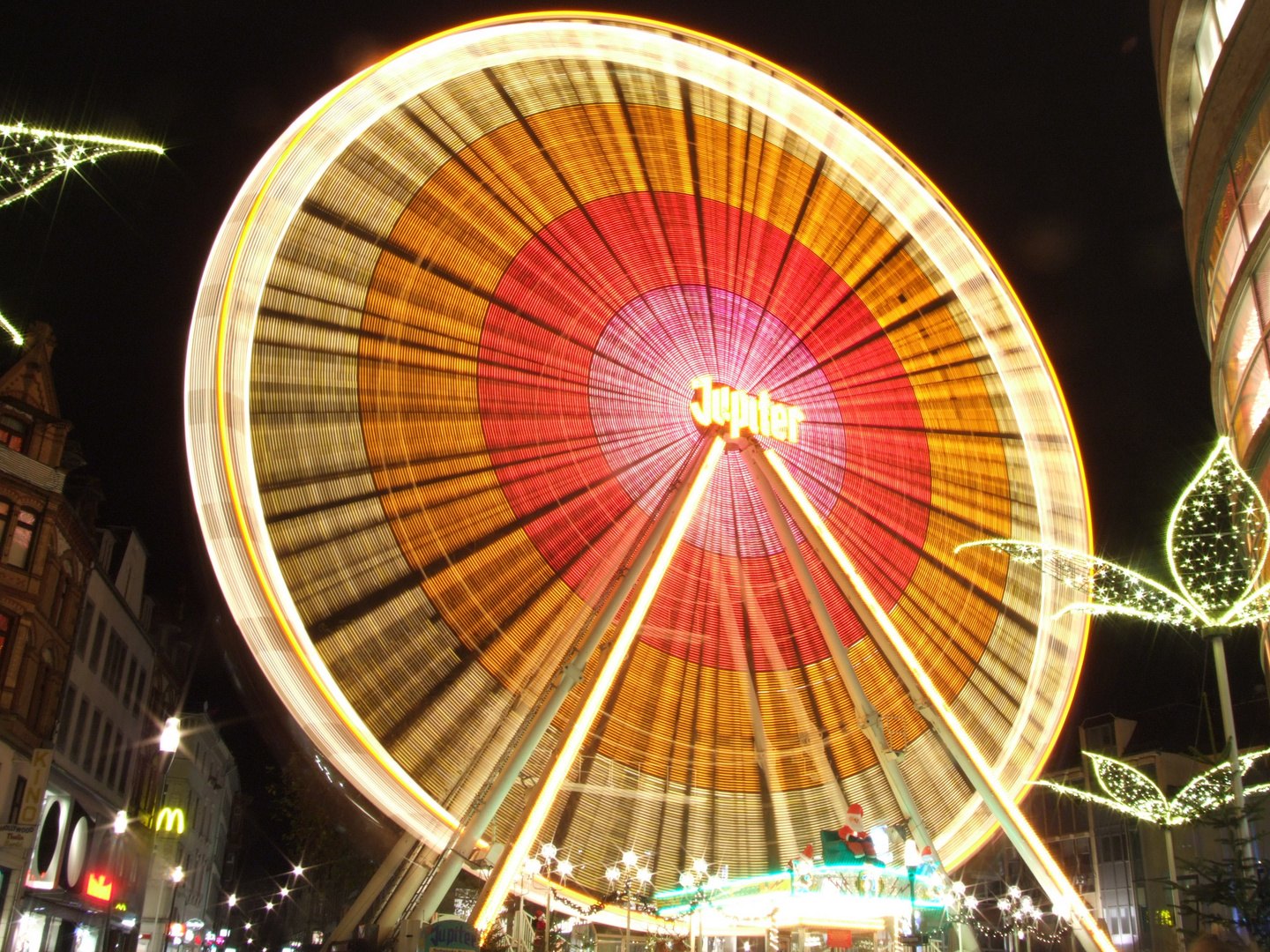 Riesenrad auf dem Sternschnuppenmarkt Wiesbaden