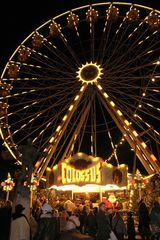 Riesenrad auf dem Weihnachtsmarkt in Halle(S)