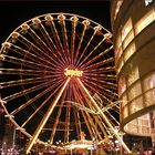 Riesenrad auf dem Weihnachtsmarkt in Wiesbaden