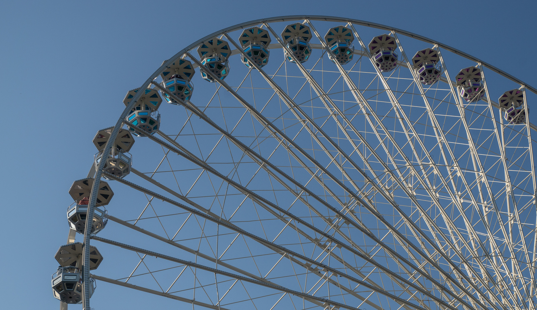 Riesenrad auf der Herbstmesse