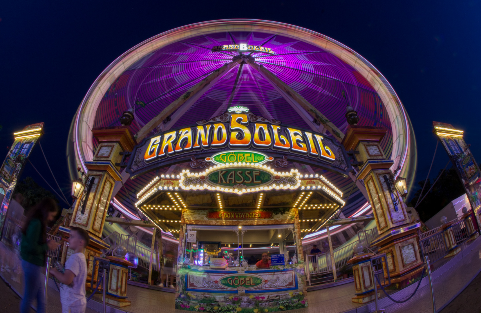 Riesenrad bei Nacht