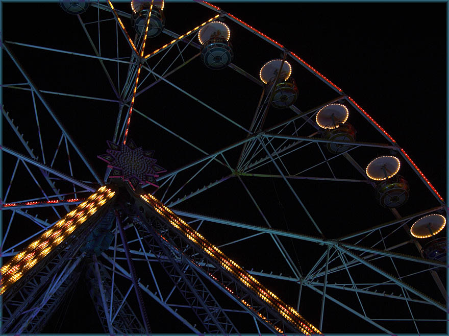 Riesenrad bei Nacht