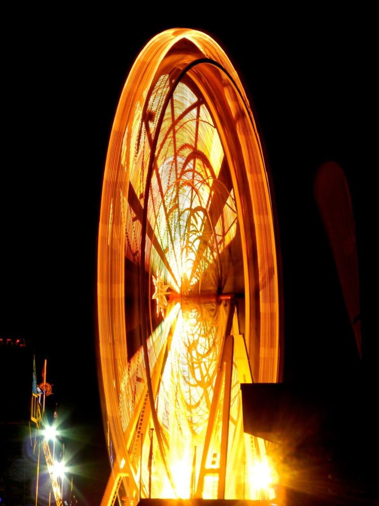 Riesenrad bei Nacht