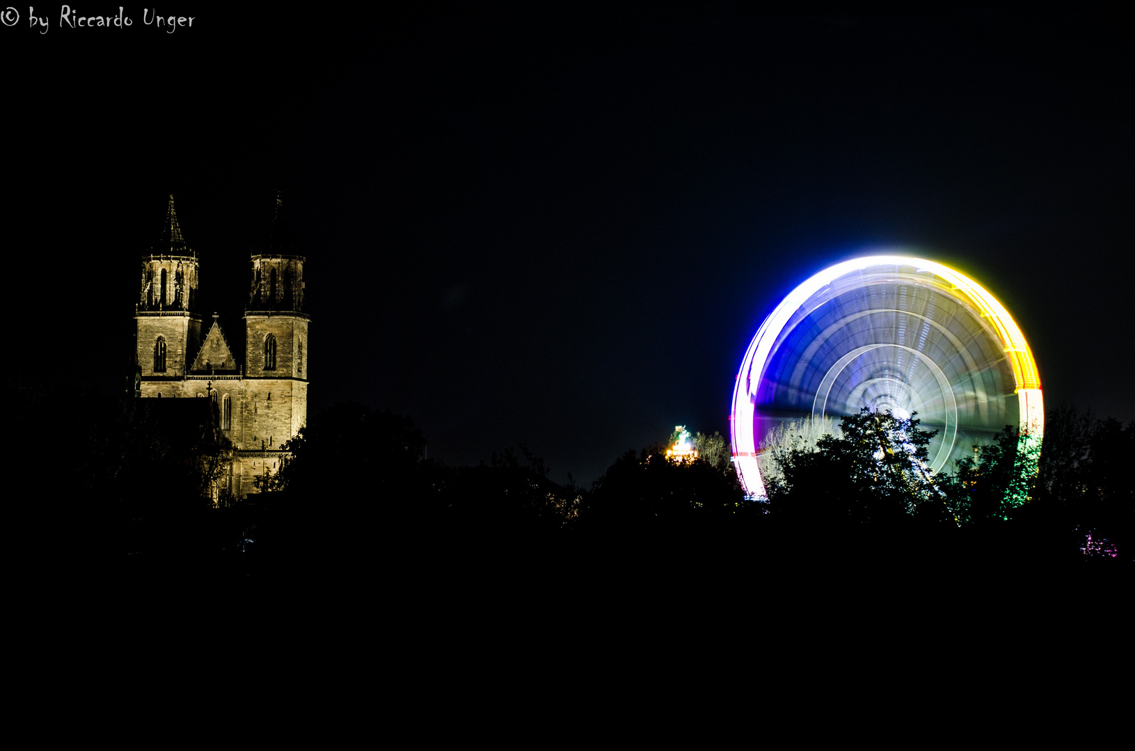 Riesenrad bei Nacht