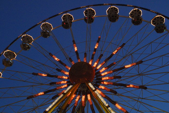 Riesenrad bei Nacht