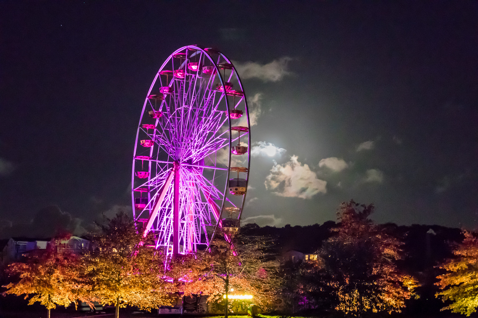 Riesenrad bei Nacht in Sellin/ Rügen