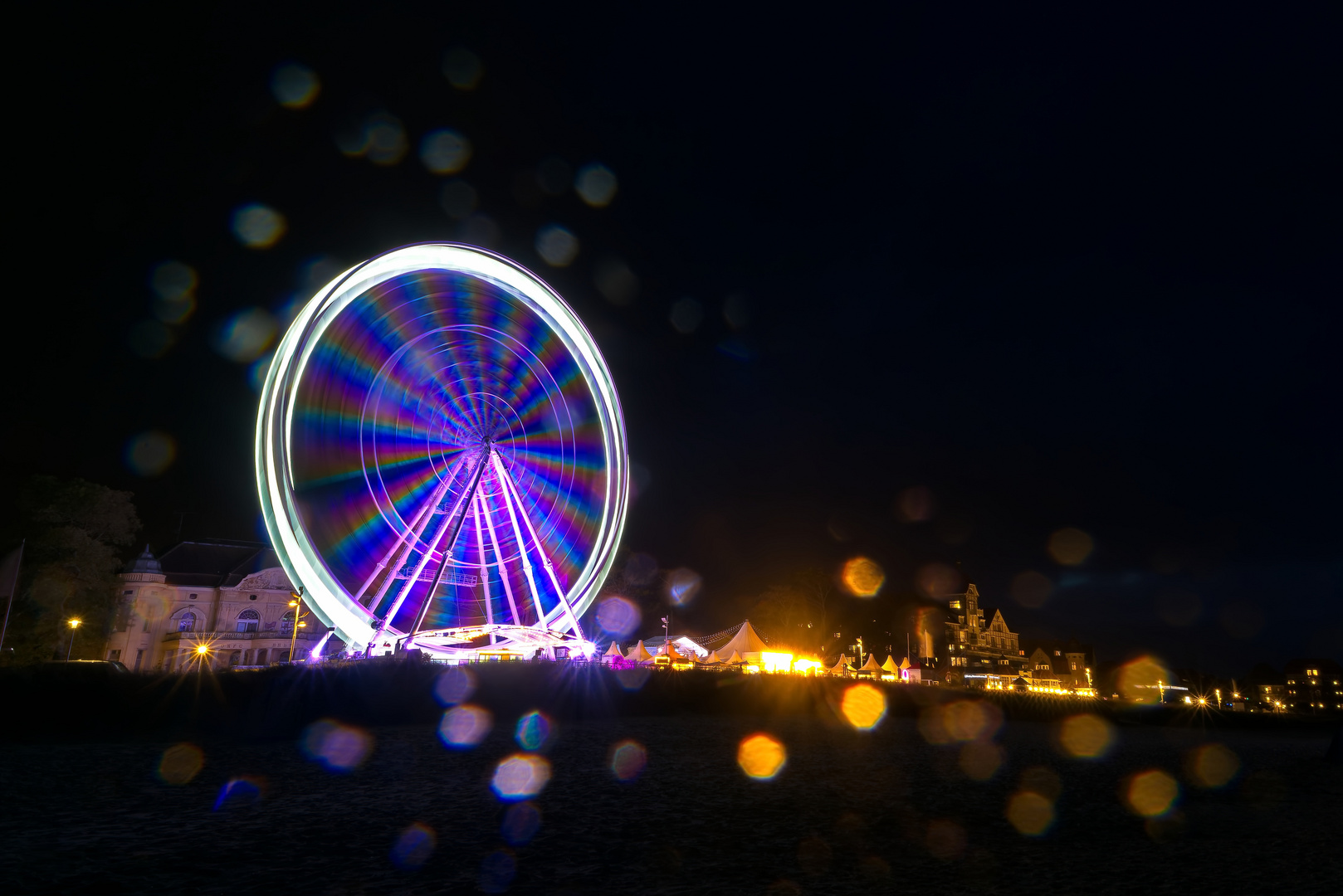 Riesenrad bei Regen