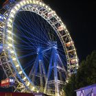 Riesenrad blau