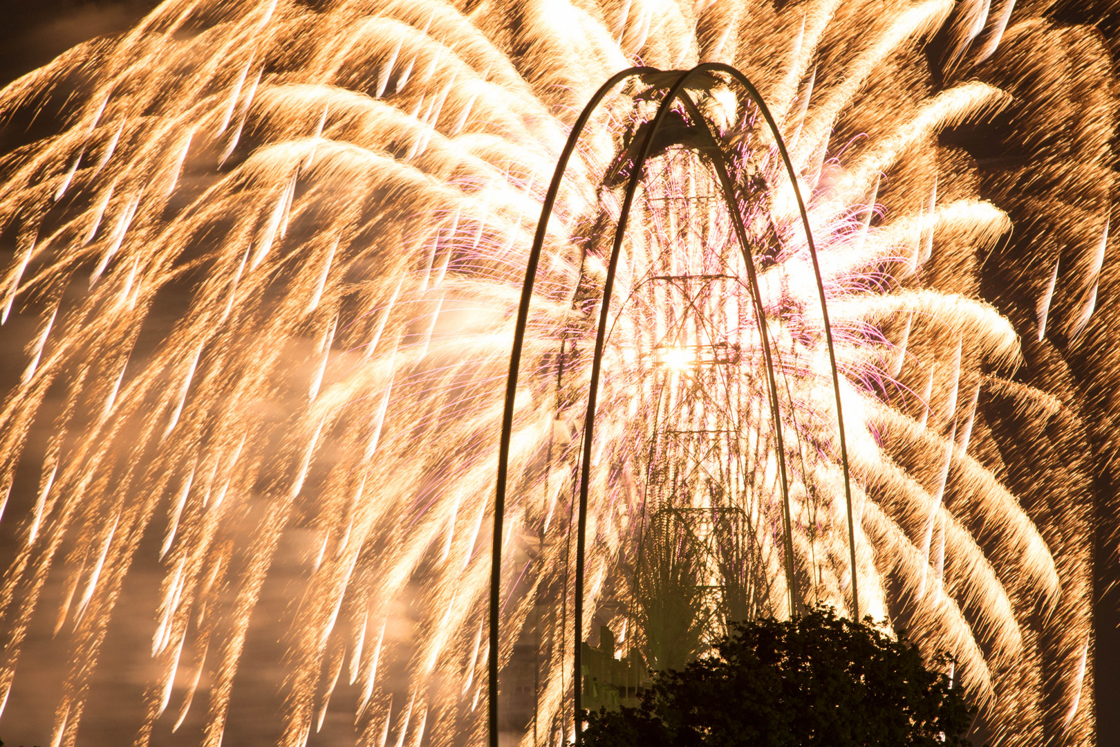 Riesenrad explodiert