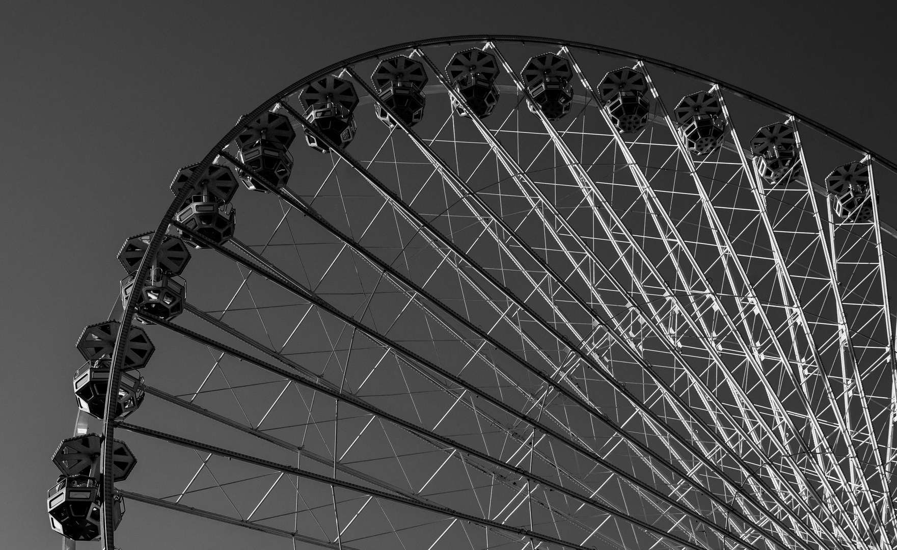 Riesenrad Herbstmesse s/w