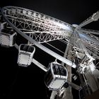 Riesenrad im Scheinwerferlicht