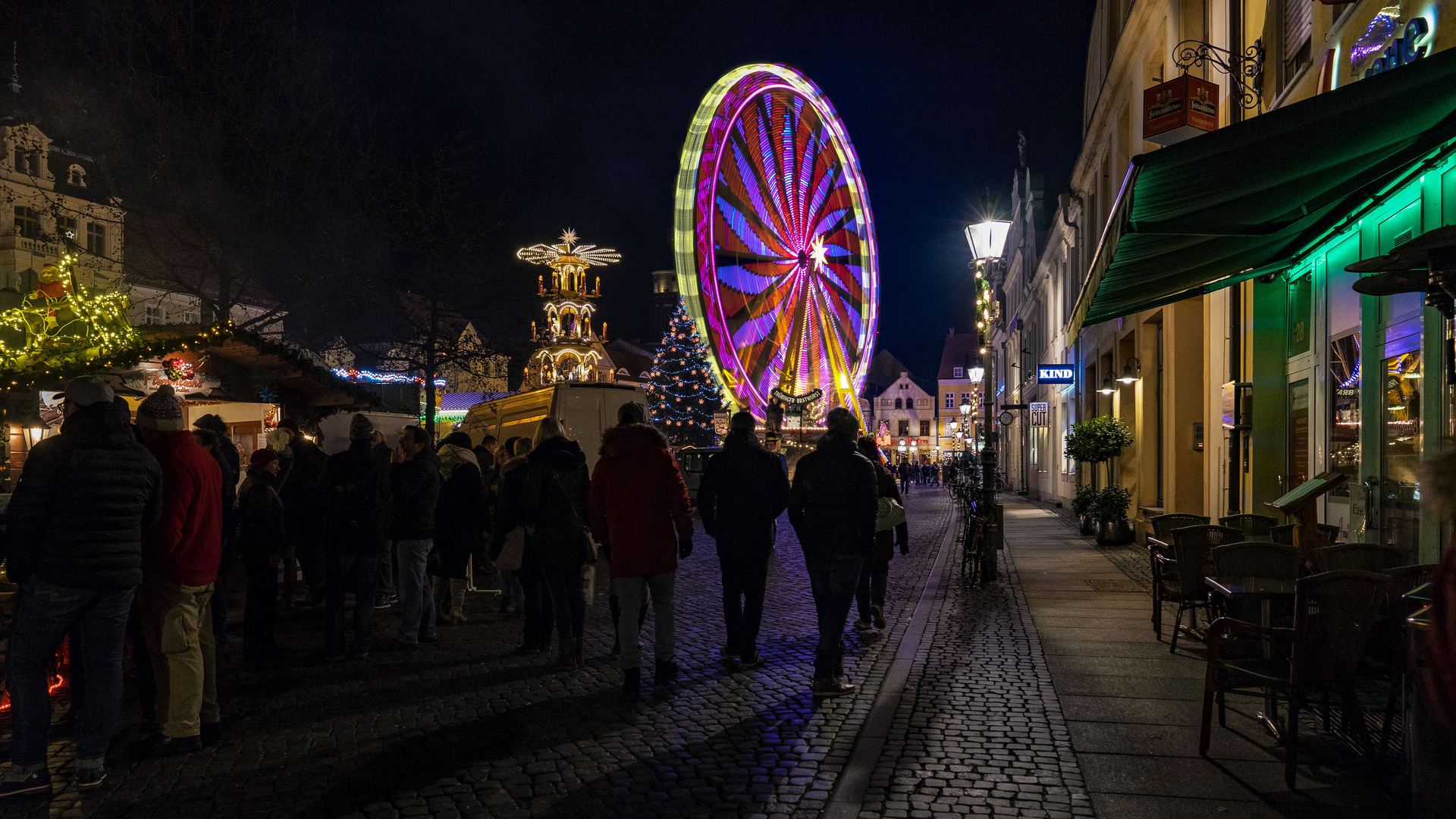 Riesenrad in Cottbus auf dem Weihnachtsmarkt