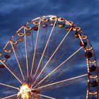 Riesenrad in der Dämmerung