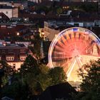 Riesenrad in der Dämmerung