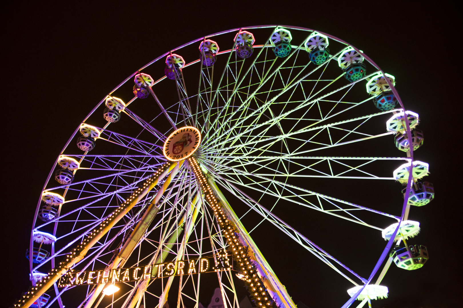 Riesenrad in der Nacht in Erfurt