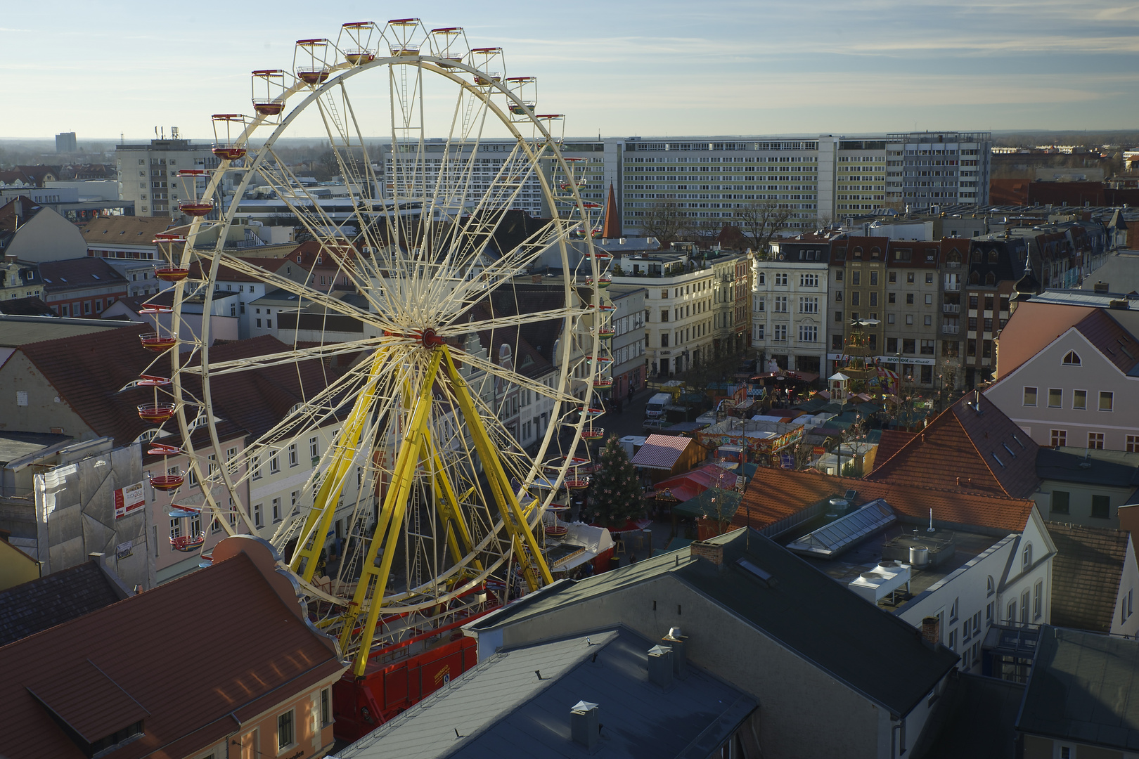 Riesenrad in der Stadt