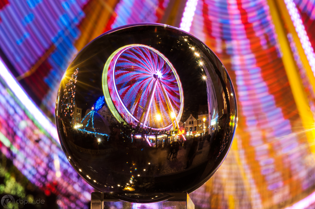 Riesenrad in einer Glaskugel