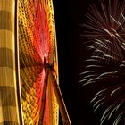 Riesenrad mit Feuerwerk