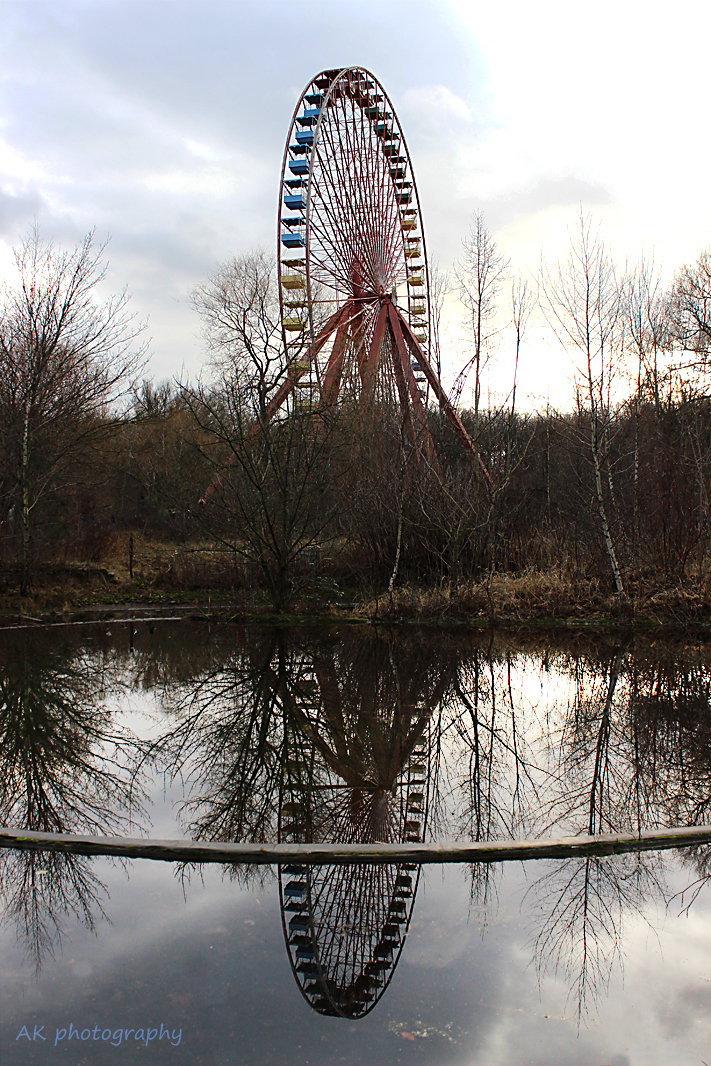 Riesenrad mit Spiegel