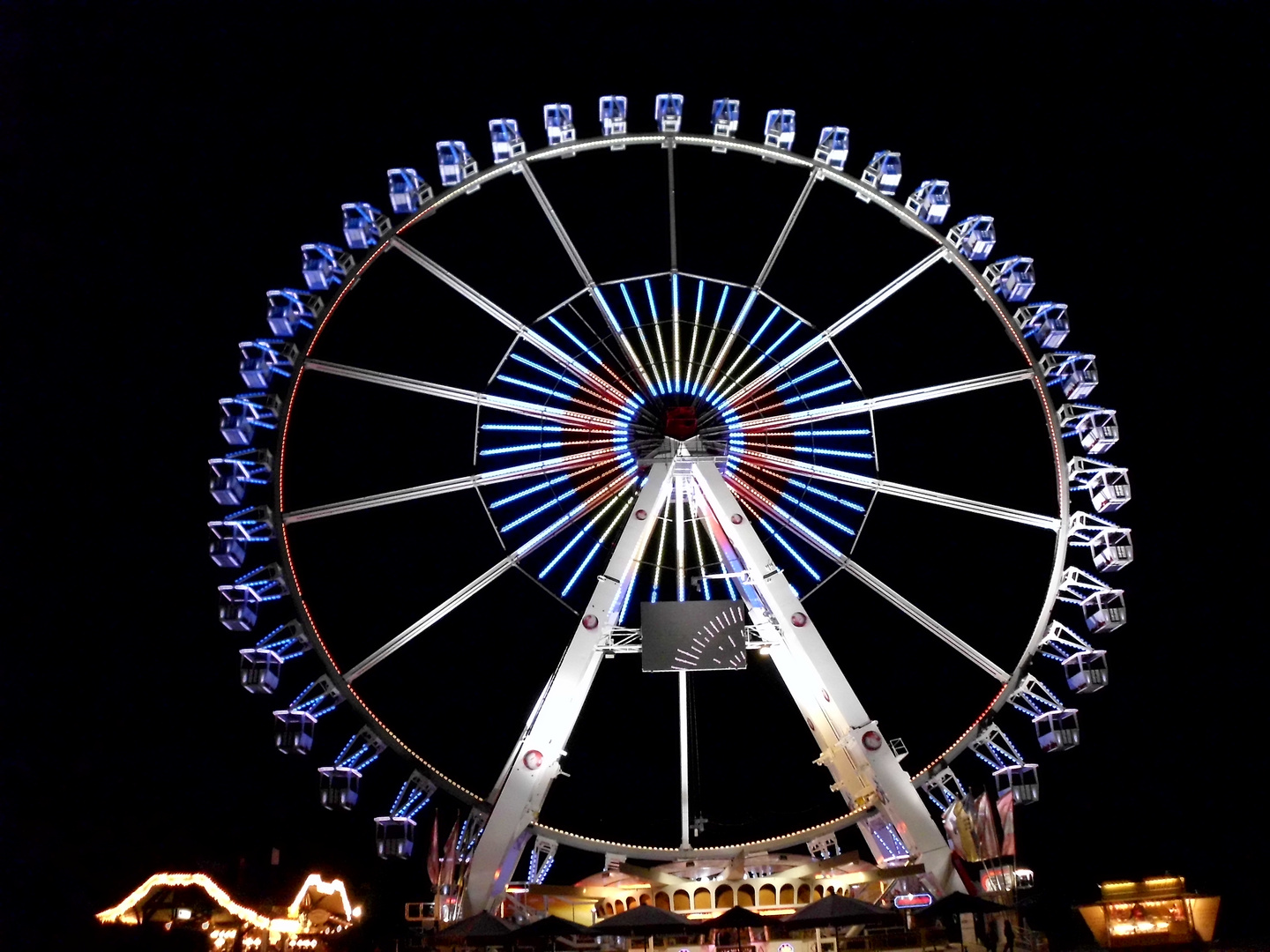 Riesenrad Steiger Aqua Magica Löhne 2011 im Dunkeln