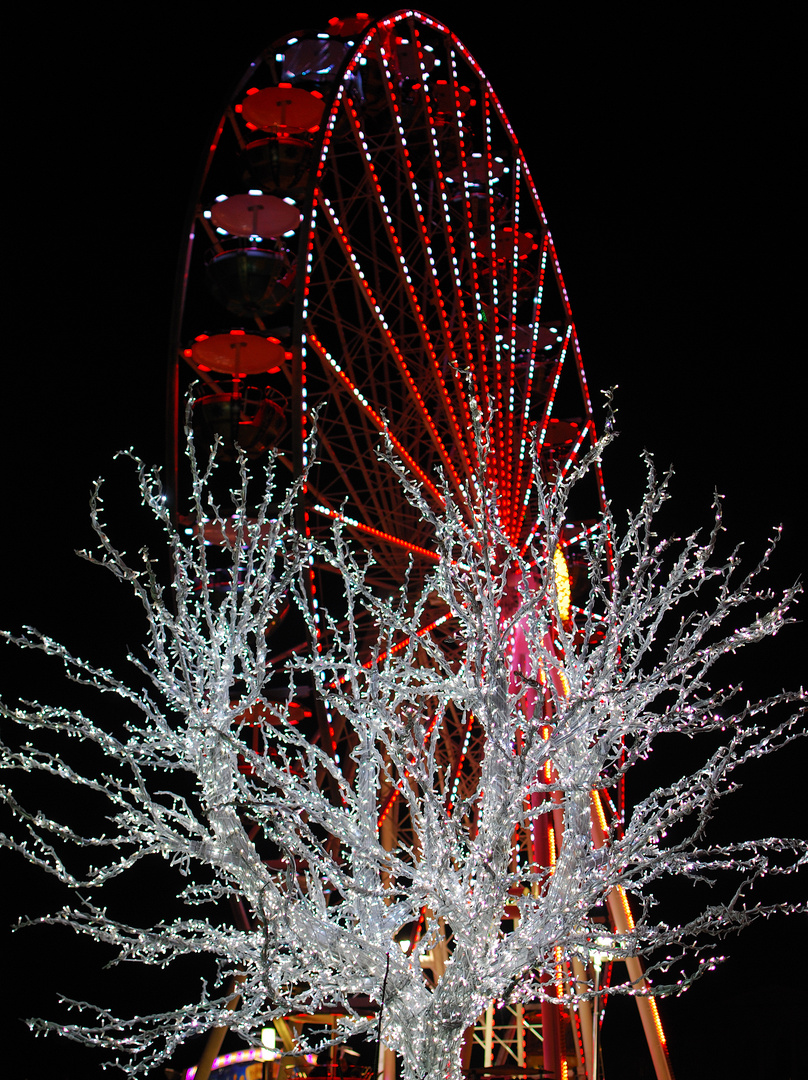 Riesenrad und Lichterbaum