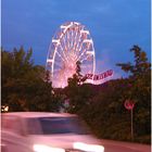 Riesenrad und Transporter