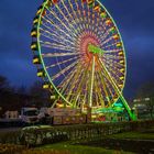 Riesenrad zum Saarbrücker Weihnachtsmarkt