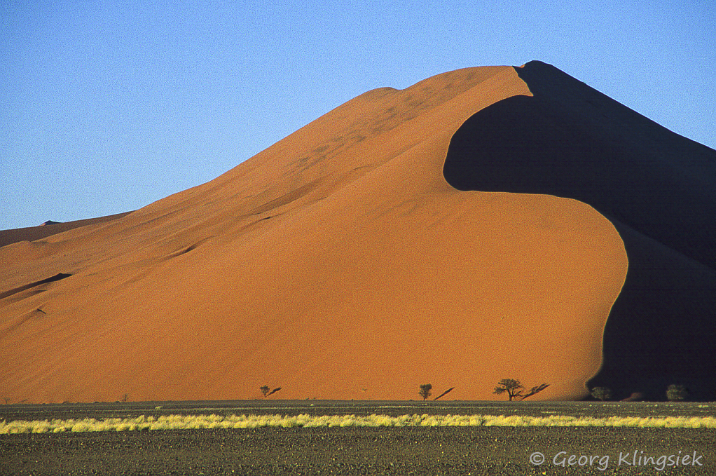 Riesige Dünen in der Namib … 