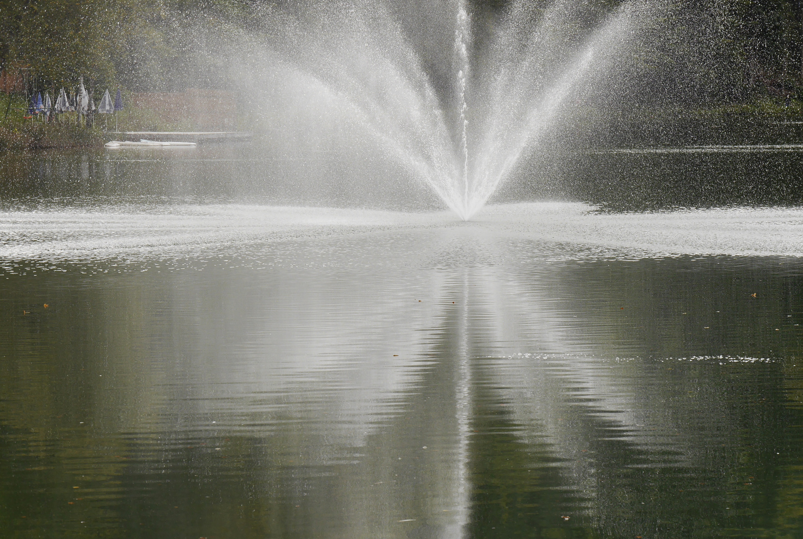 Riessersee im Gegenlicht