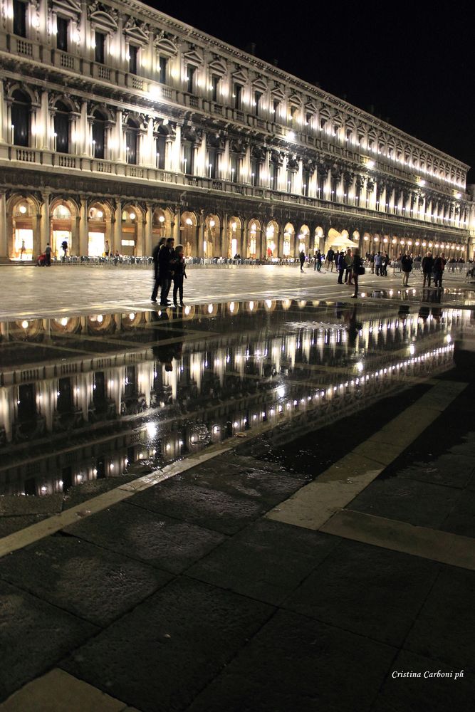 Riflessi a piazza San Marco