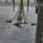 Riflessi in piazza Gae Aulenti