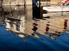 Riflessi nel porto