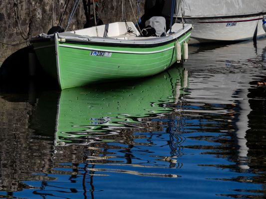Riflessi nel porto