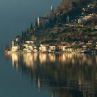 riflessi sul lago