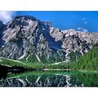 riflessi sul lago di Braies