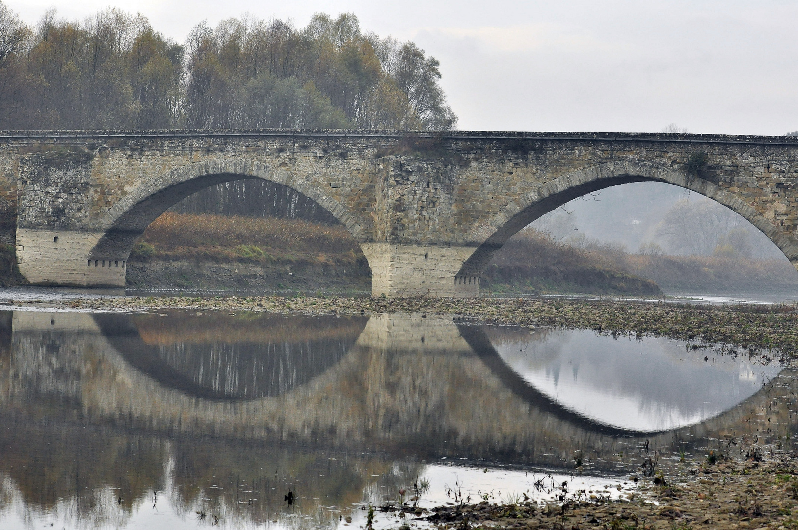 Riflesso del ponte