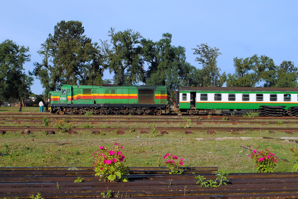 Rift Valley Railways RVR 8740 im Bf Gilgil (Kenia)