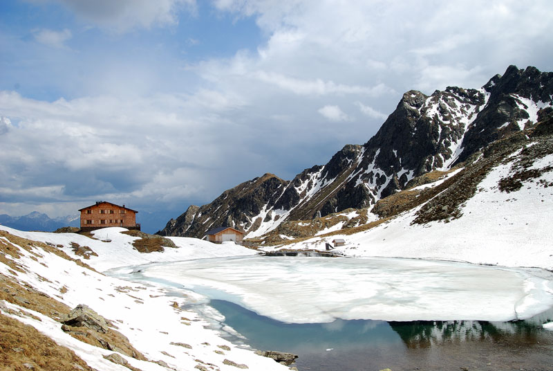 Rifugio Lago di Pausa - TiefrastenHütte