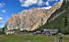 Rifugio Scotoni 1985 m