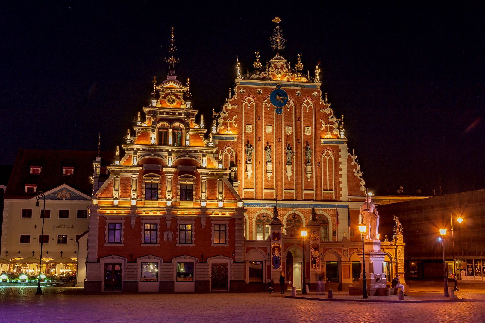 Riga bei Nacht