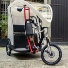 Rikscha Fahrradtaxi mit Elektroantrieb modern 