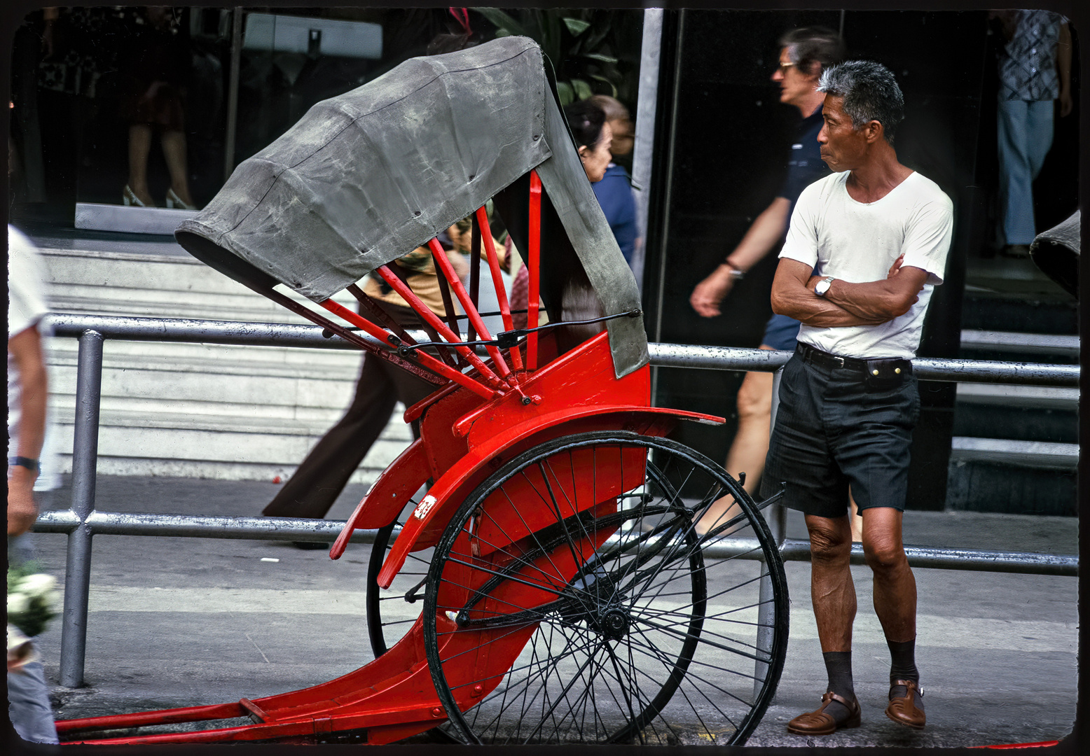 Rikscha in Hongkong 1975 auf Kodachrome