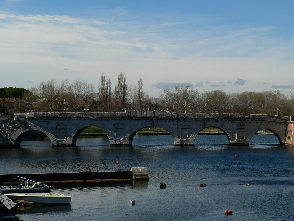 Rimini: Il ponte di Tiberio.