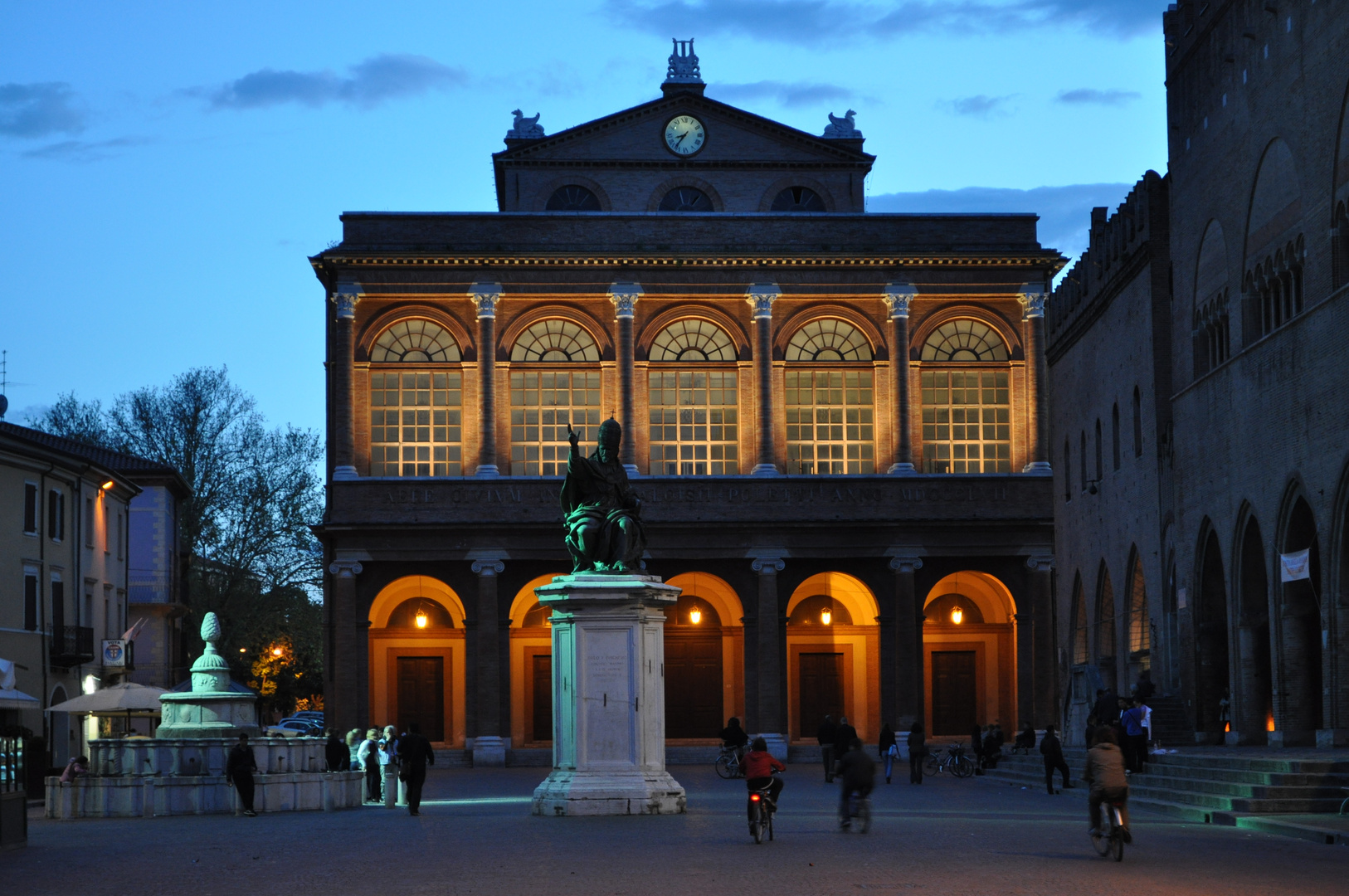 Rimini Piazza Cavour Foto Immagini Europe Italy Vatican City S Marino Italy Foto Su Fotocommunity