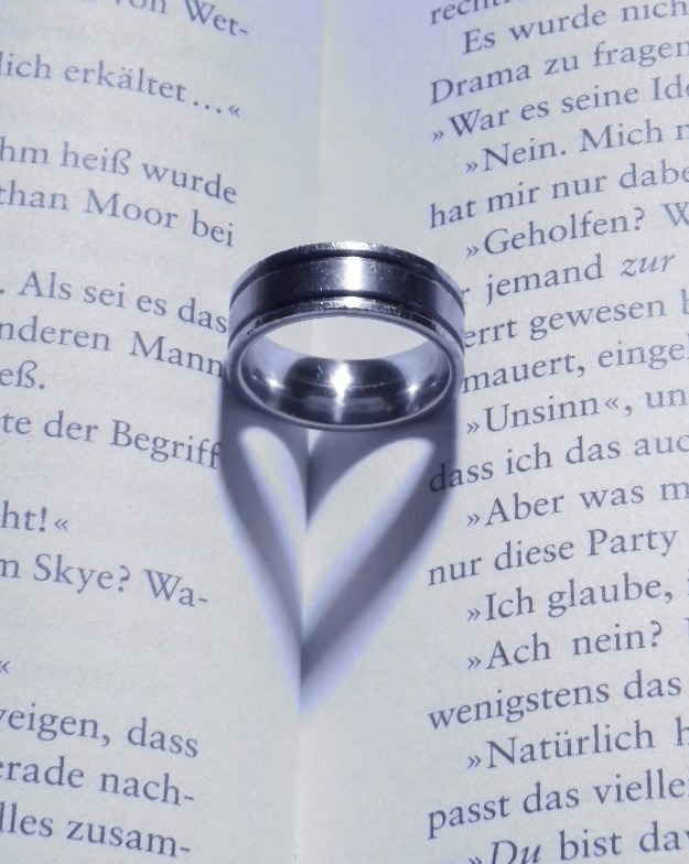 Ring (Blautöne)