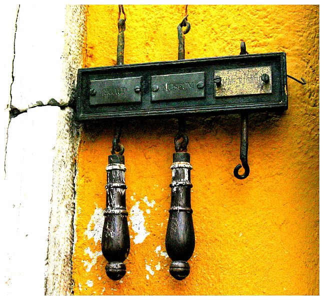 Ring my bell I (Salzburg)