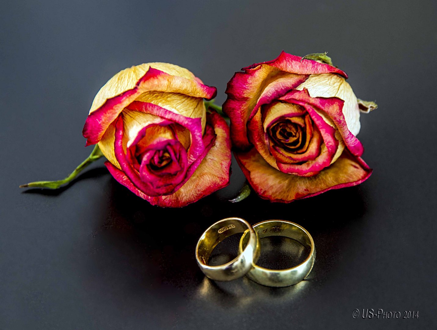 Rings and roses