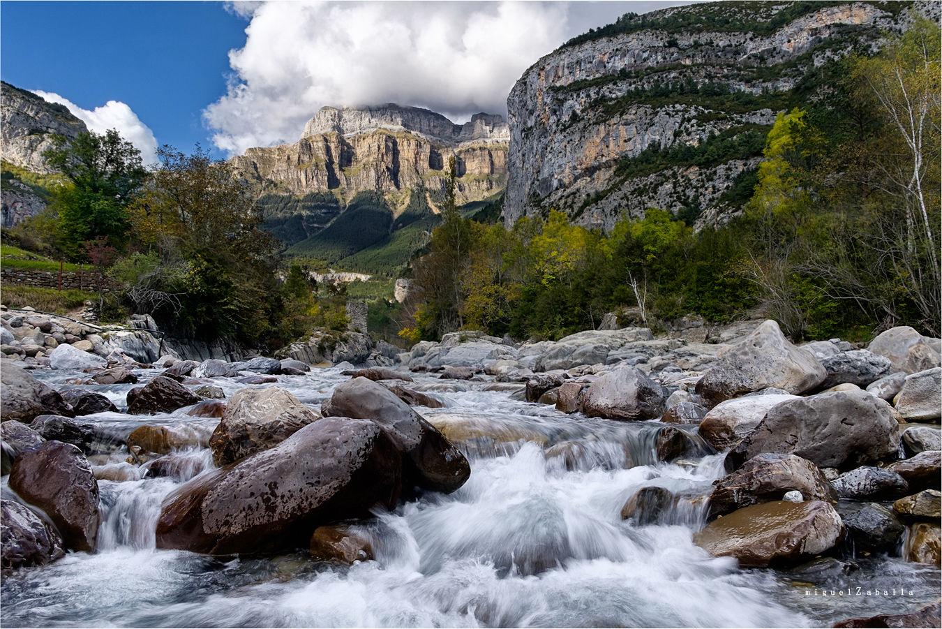 Rio Arazas